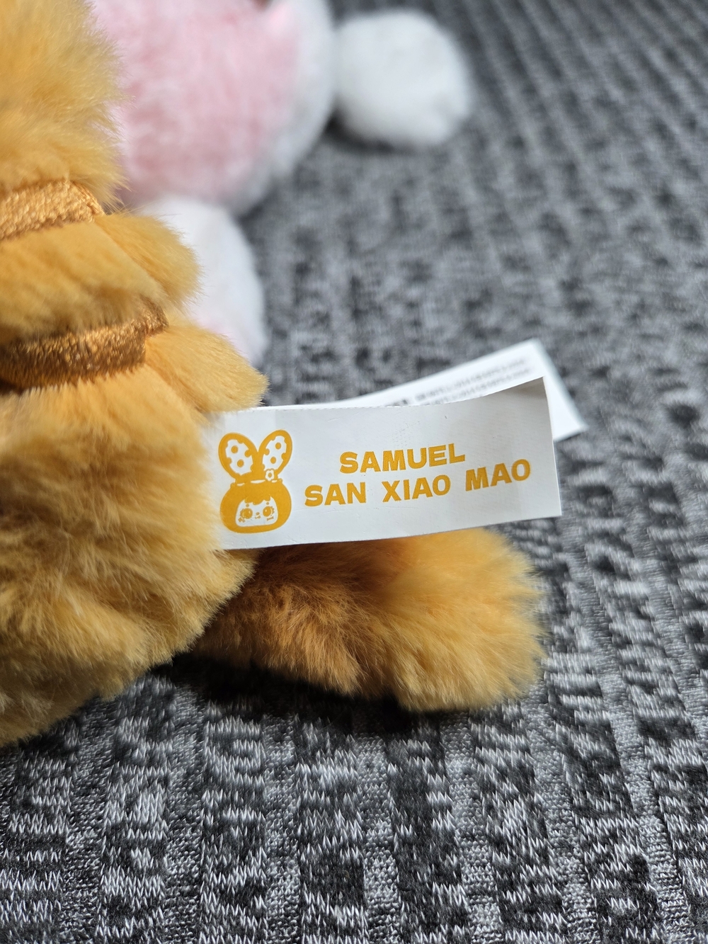 Samuel Kitten Paws Keychains - Picture 5 of 16